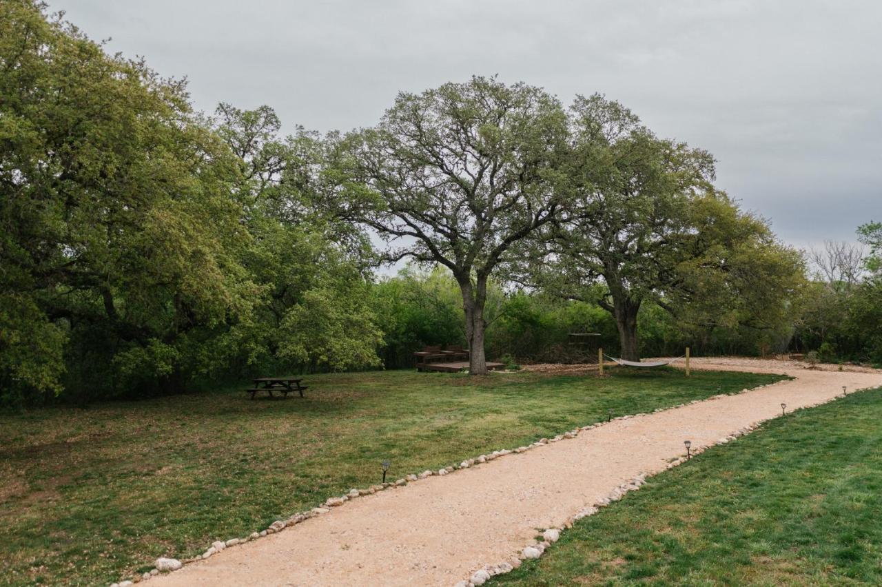 Dean'S Den: Private Deck W/ Jacuzzi And A View Villa New Braunfels Bagian luar foto