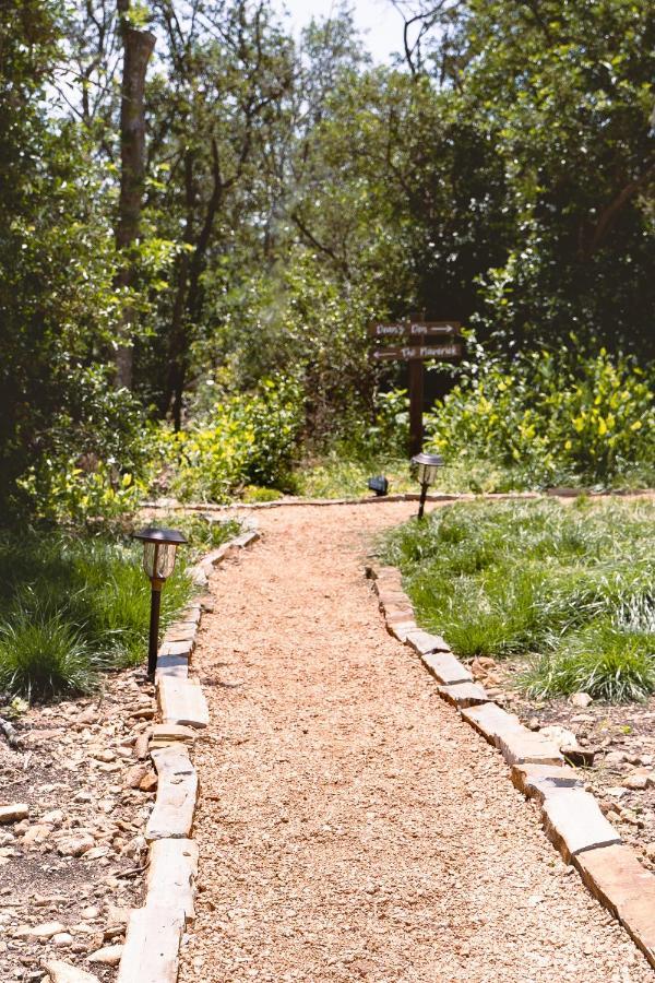 Dean'S Den: Private Deck W/ Jacuzzi And A View Villa New Braunfels Bagian luar foto