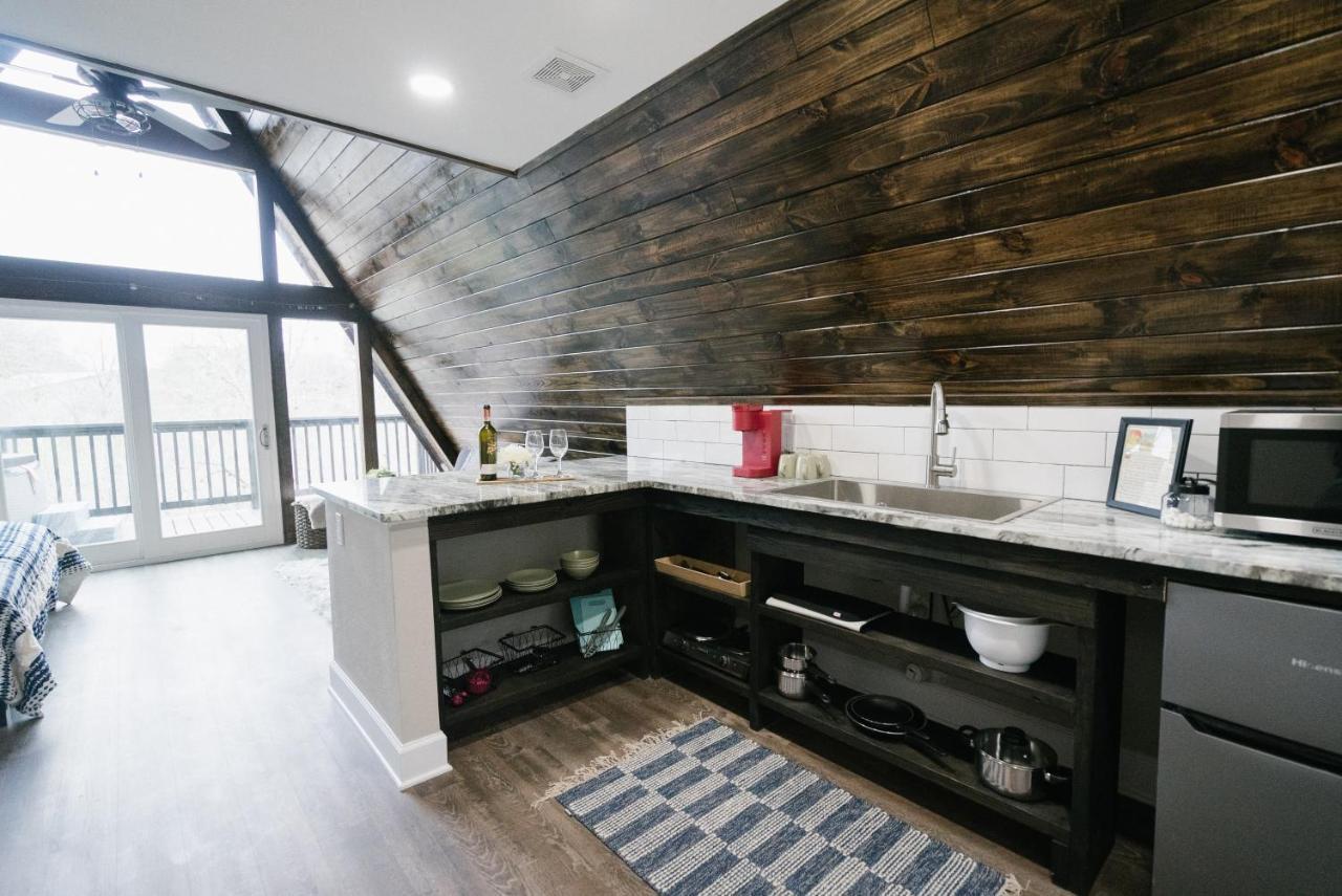 Dean'S Den: Private Deck W/ Jacuzzi And A View Villa New Braunfels Bagian luar foto