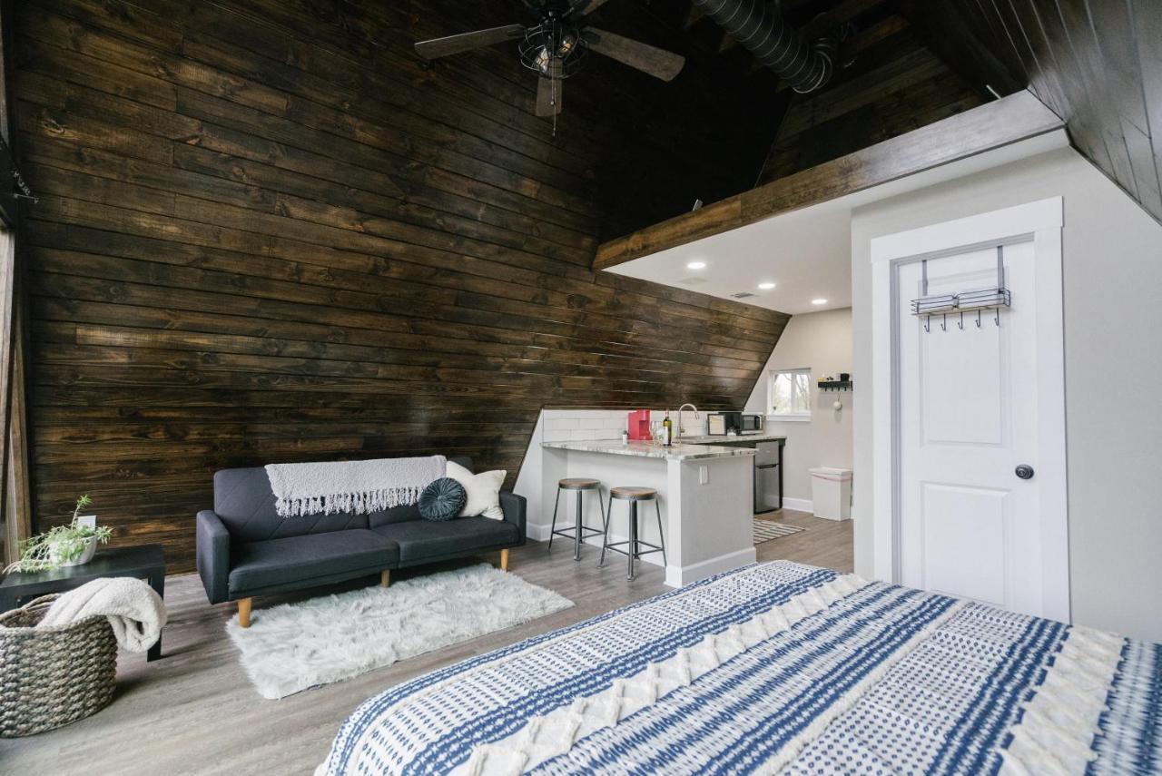 Dean'S Den: Private Deck W/ Jacuzzi And A View Villa New Braunfels Bagian luar foto
