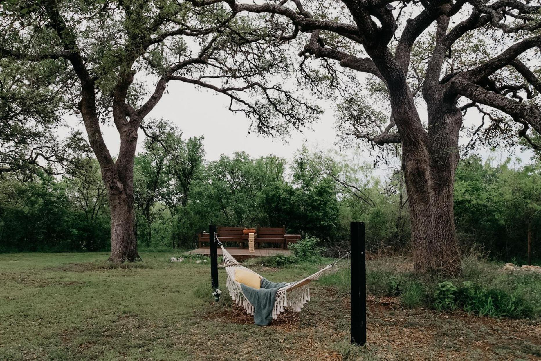 Dean'S Den: Private Deck W/ Jacuzzi And A View Villa New Braunfels Bagian luar foto